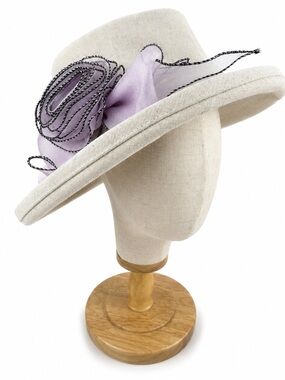 Mad Cap Canada Occasion Hat Beige Linen Look Lavender Flower Small